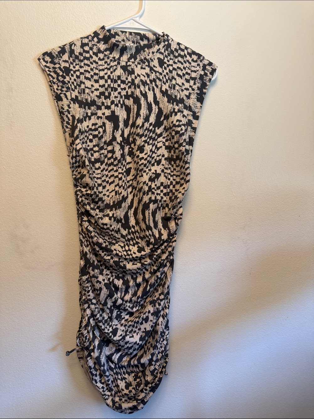 Sleeveless Black & Cream Ruched Midi Dress with High Neck